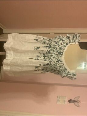 Anthropologie White Top with Teal and Dark green flowers